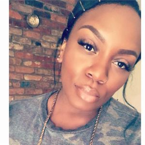 Meet your Posher, Candace